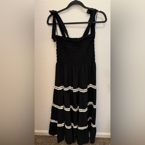 CJLA Giada Dress Medium Black NWOT - Picture 3 of 6